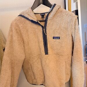 Patagonia Sherpa Fleece Jacket in Tan with Navy Trim